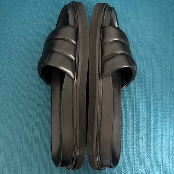 Frame Pool Slides - Picture 5 of 10